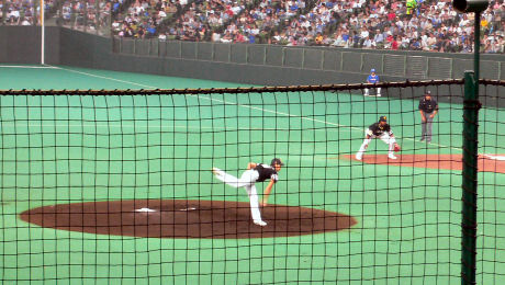 先発の新垣