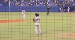 ホームランを放った小笠原