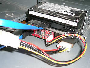 上がSATA、下がIDEを変換